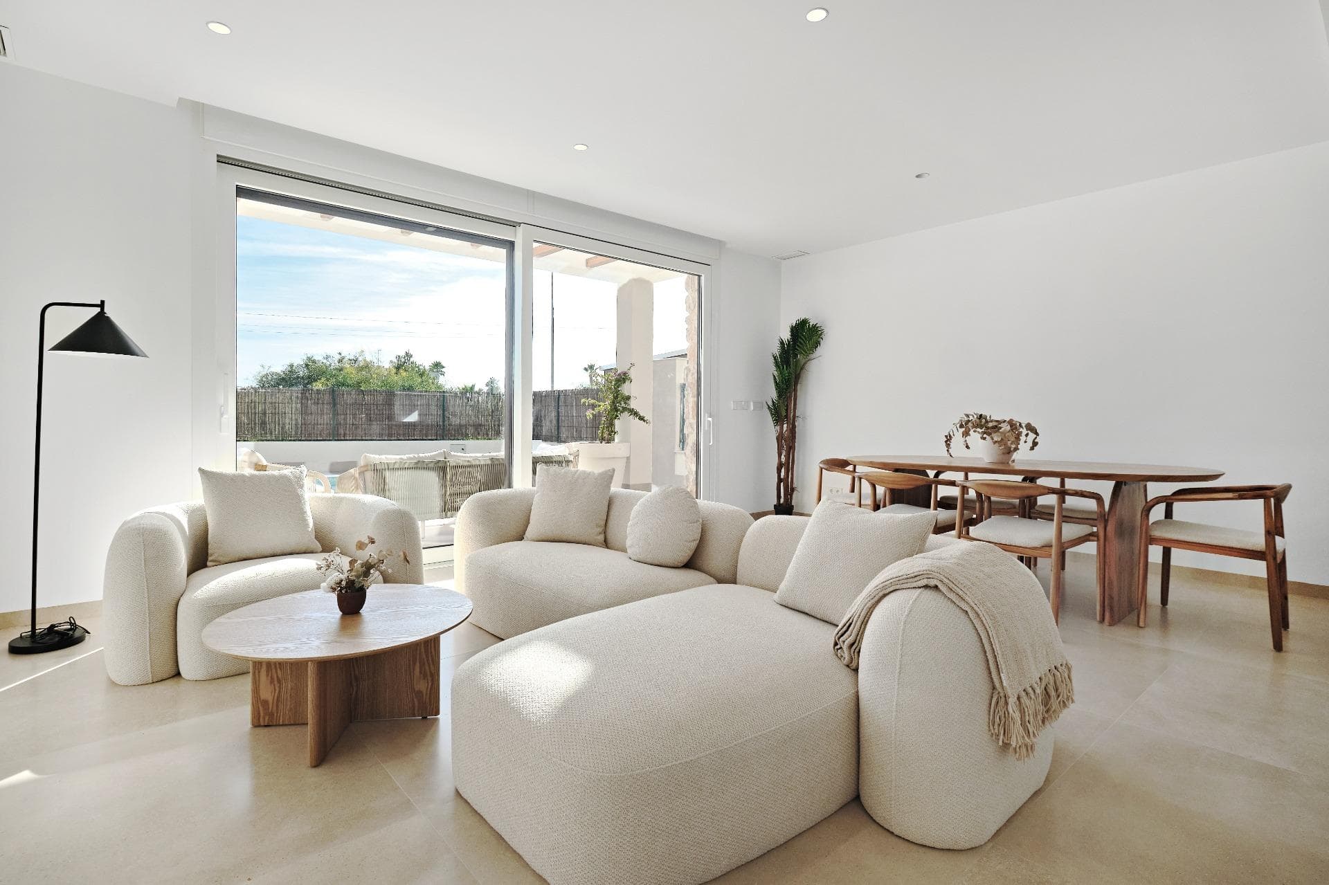 Luxusvilla mit 3 Schlafzimmern und privatem Pool in Orihuela Costa Diese wunderschöne Vill Vorschau 4