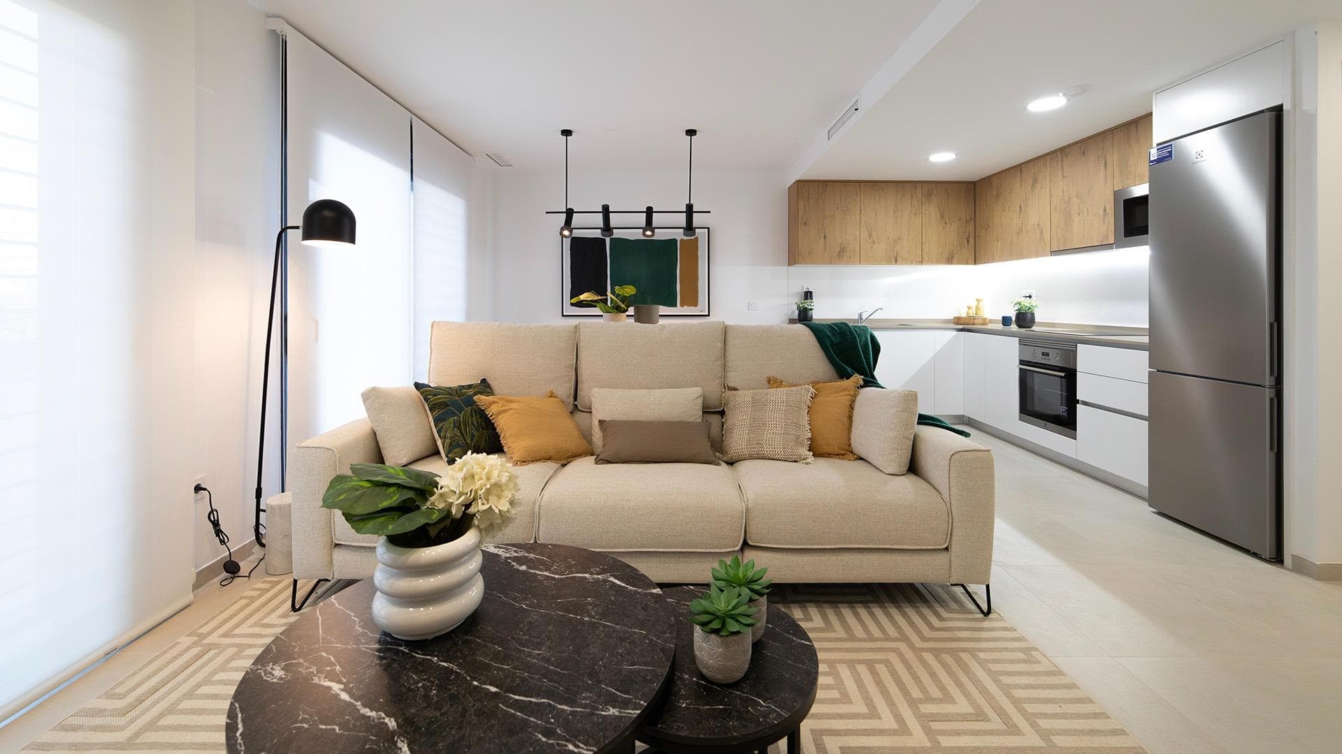 NEUBAUWOHNUNG MIT 3 SCHLAFZIMMERN UND MEERBLICK, 300 M VOM STRAND ENTFERNT (PUNTA PRIMA) E Vorschau 3