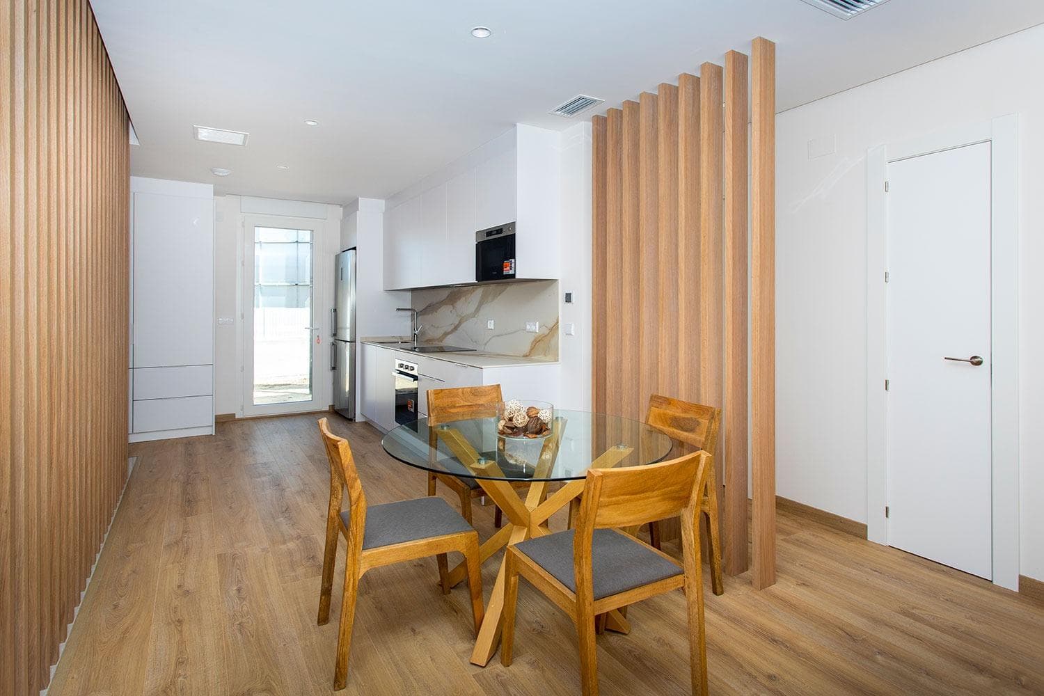 NEUBAU VILLA MIT KELLER IN HONDON DE LAS NIEVES Moderne Neubauvillen in Hondon de las Niev Vorschau 5