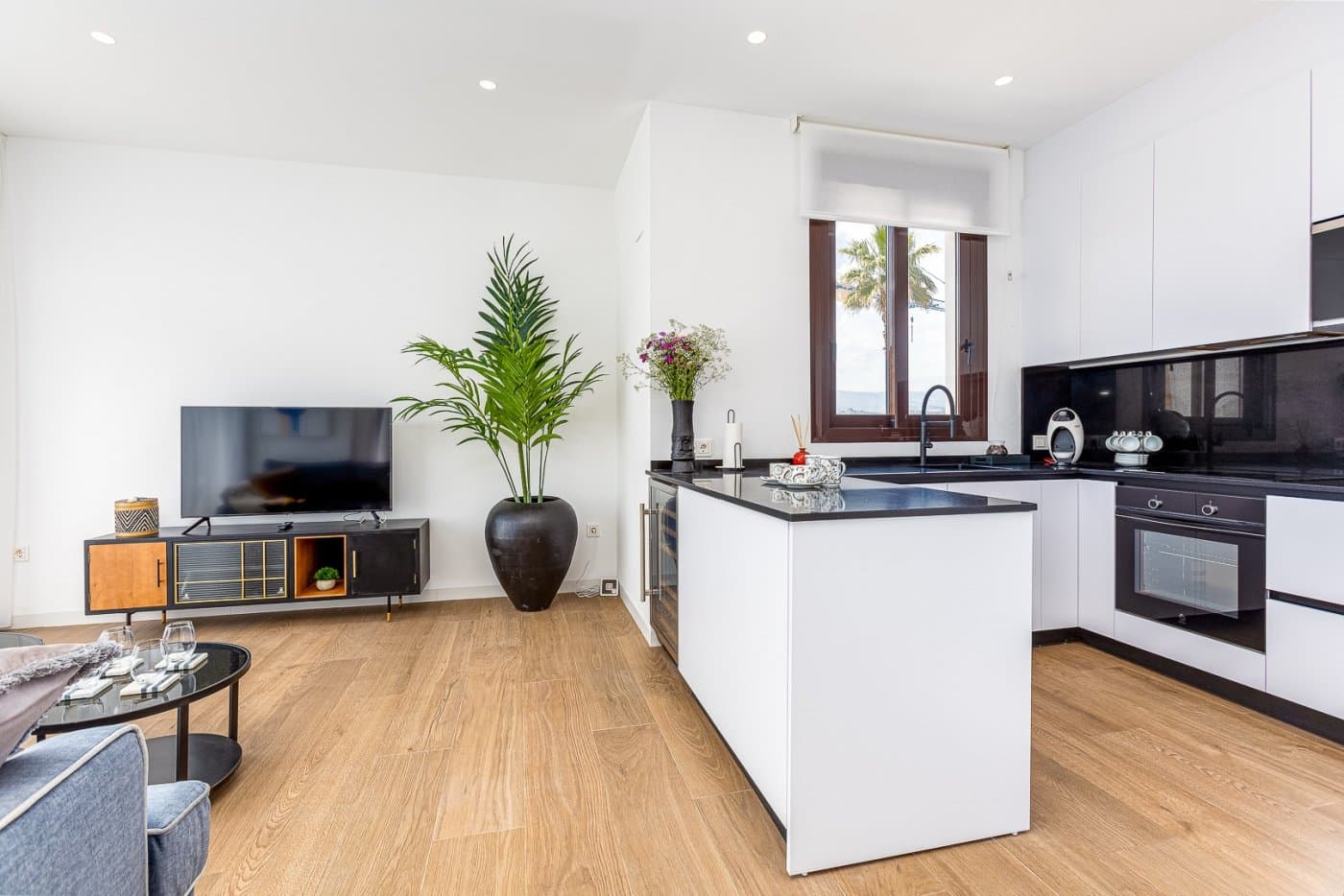 NEU GEBAUTE EINSTÖCKIGE VILLEN IN BALCON DE FINESTRAT Geräumige und helle Villen mit 3 Sch Vorschau 5