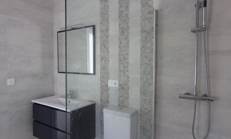 HERRLICHE MODERNE VILLA MIT 3 SCHLAFZIMMERN UND PRIVATEM POOL IN ASPE(ALICANTE) Fantastisc Vorschau 5