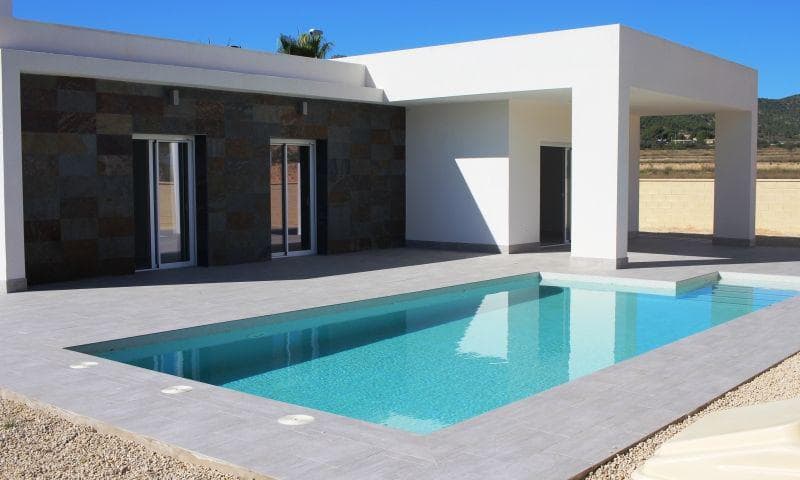 MODERNE NEU GEBAUTE VILLA MIT 3 SCHLAFZIMMERN UND PRIVATEM POOL IN LA ROMANA (ALICANTE) Fa