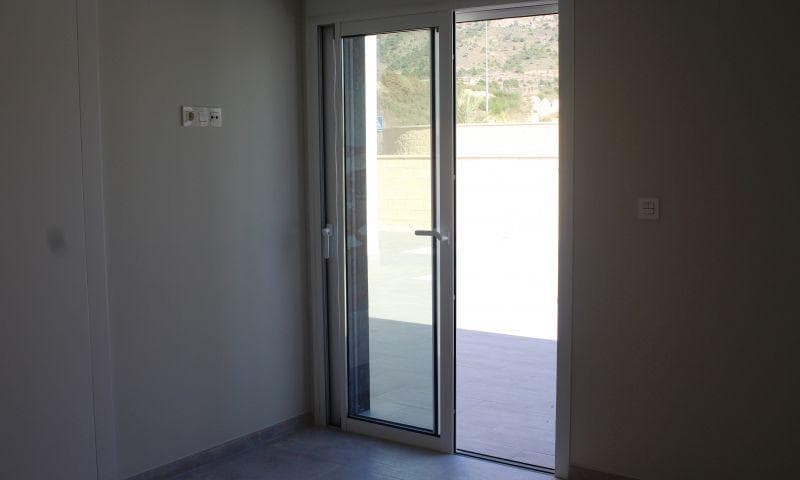 MODERNE NEU GEBAUTE VILLA MIT 3 SCHLAFZIMMERN UND PRIVATEM POOL IN LA ROMANA (ALICANTE) Fa Vorschau 6