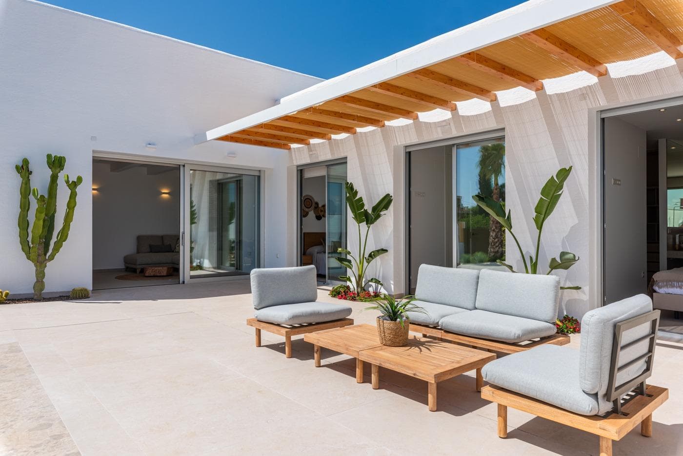 FANTASTISCHE NEUBAU, EINGESCHOSSIGE VILLA IN BENIJÓFAR Neubau einer Wohnanlage mit Villen  Vorschau 6