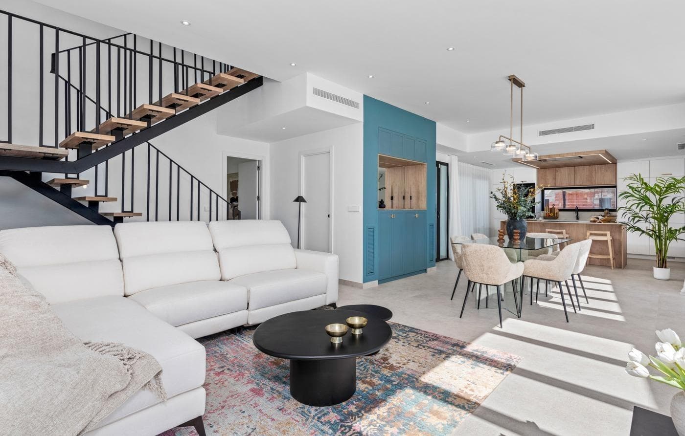 PRÄCHTIGER NEUBAU FREISTEHENDEN VILLA MIT 4 SCHLAFZIMMERN UND KELLER IN POLOP Vorschau 4