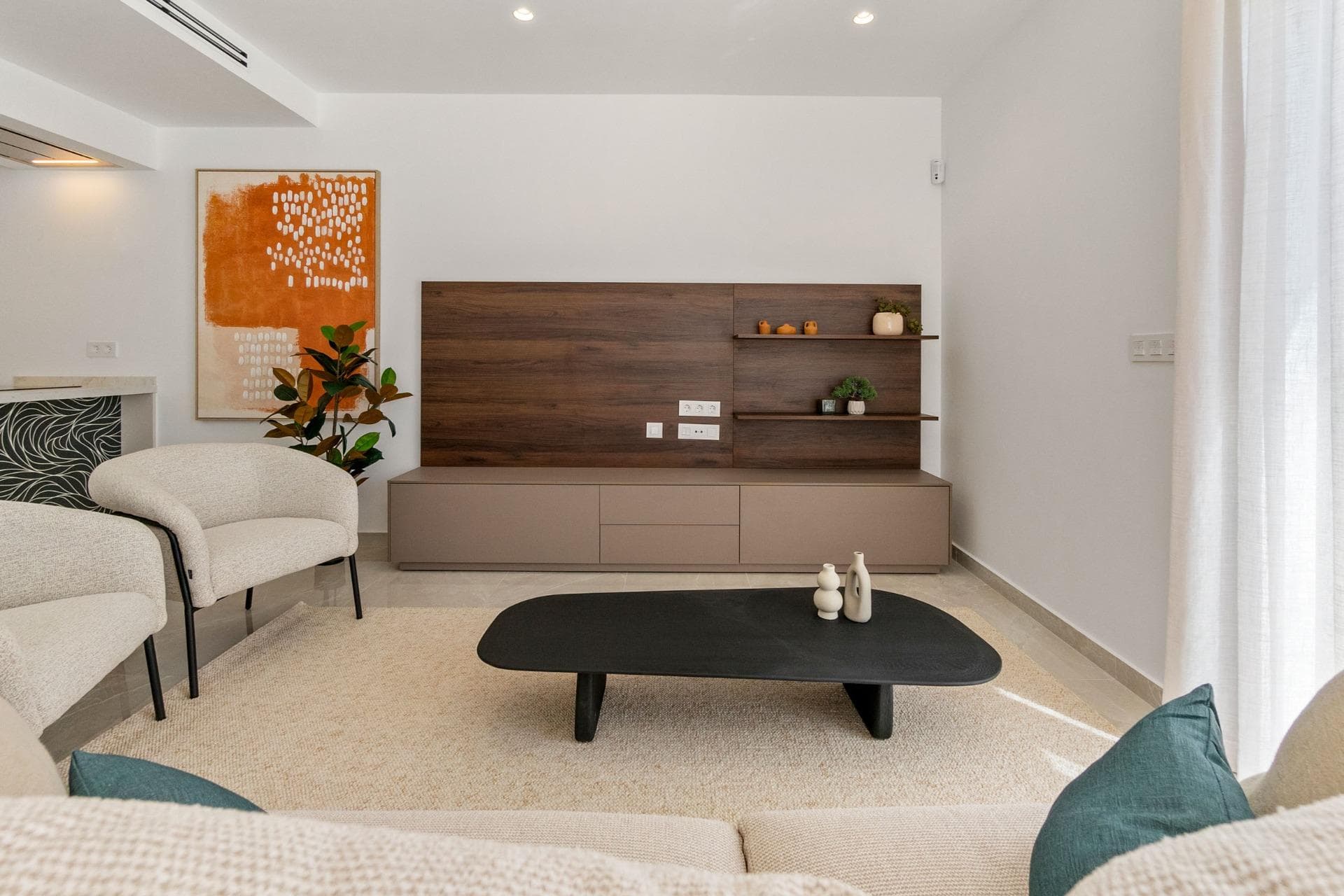 DOPPELHAUSHÄLFTE MIT 3 SCHLAFZIMMERN, KELLER UND PRIVATEM POOL IN BENIJÓFAR Neue Entwicklu Vorschau 4