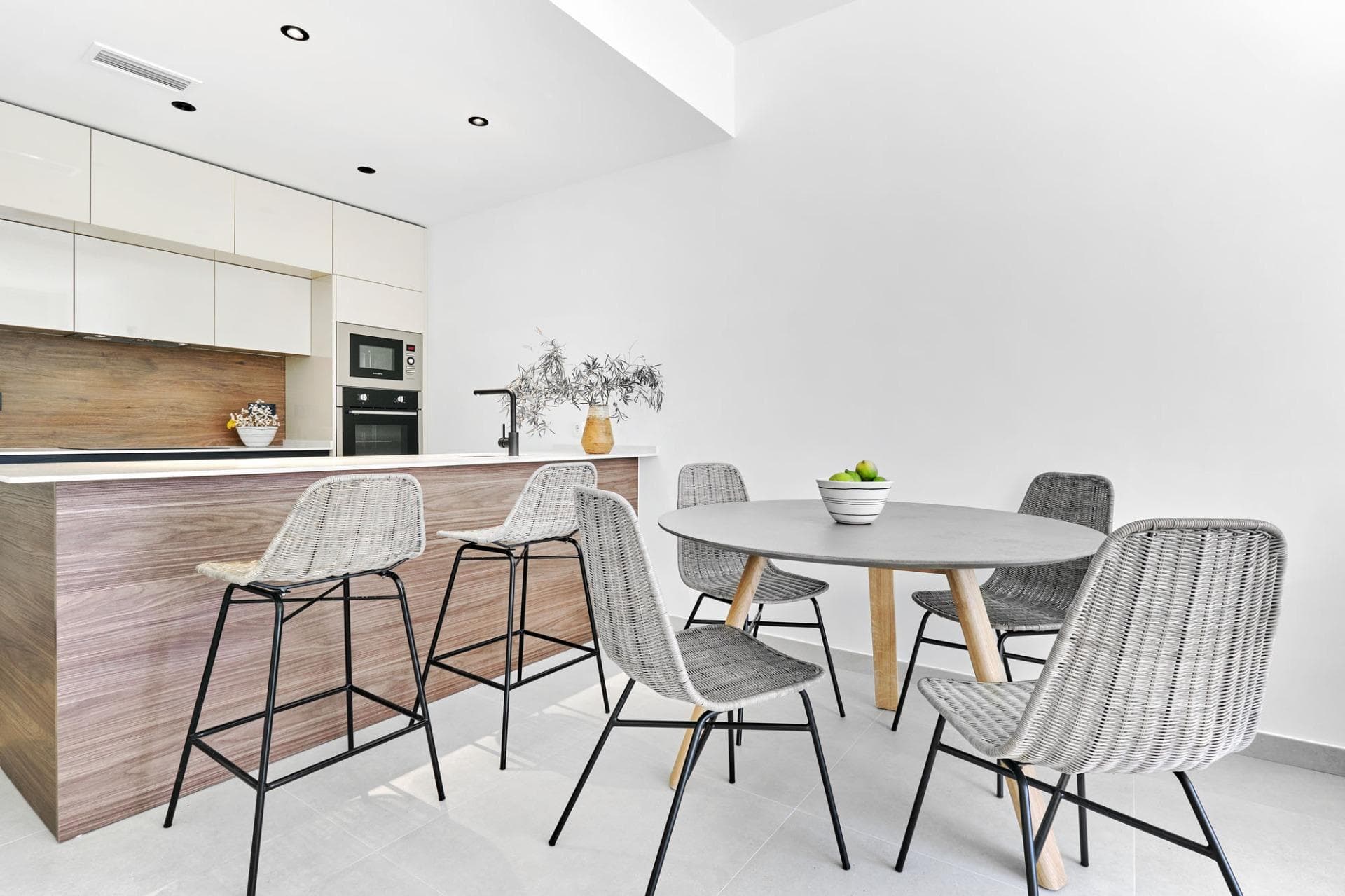 Erdgeschoss-Wohnung zum Verkauf in der Nähe des Meeres in La Veleta (Torrevieja) Vorschau 5