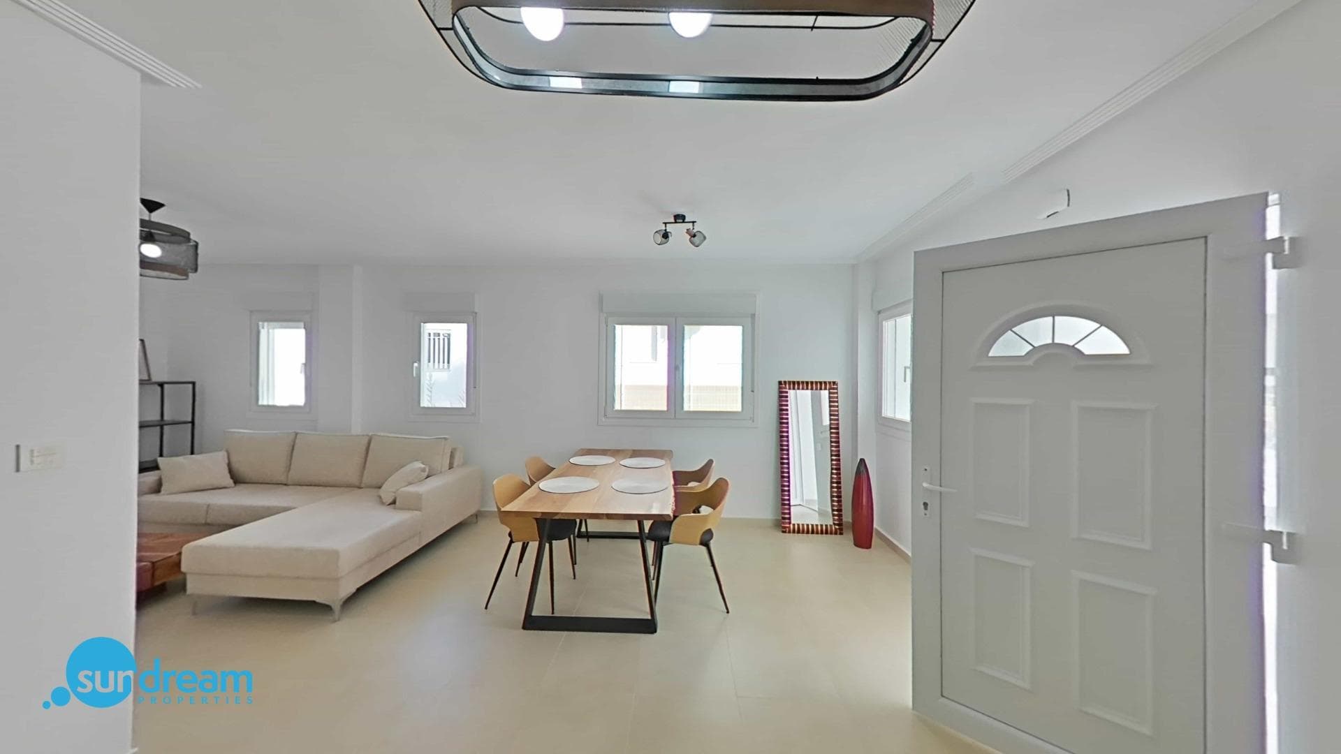 Brandneue Doppelhaushälfte mit 3 Schlafzimmern und Keller in La Marina Wohnanlage mit frei Vorschau 2