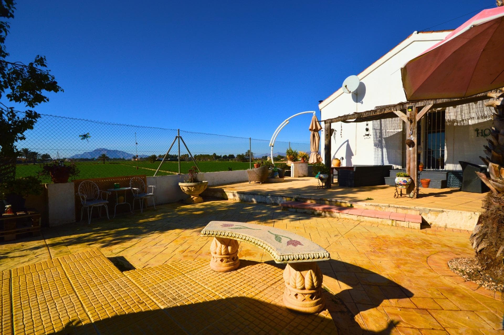 Freistehendes Landhaus mit freiem Blick in Catral Diese vollständig legale, freistehende V Vorschau 2
