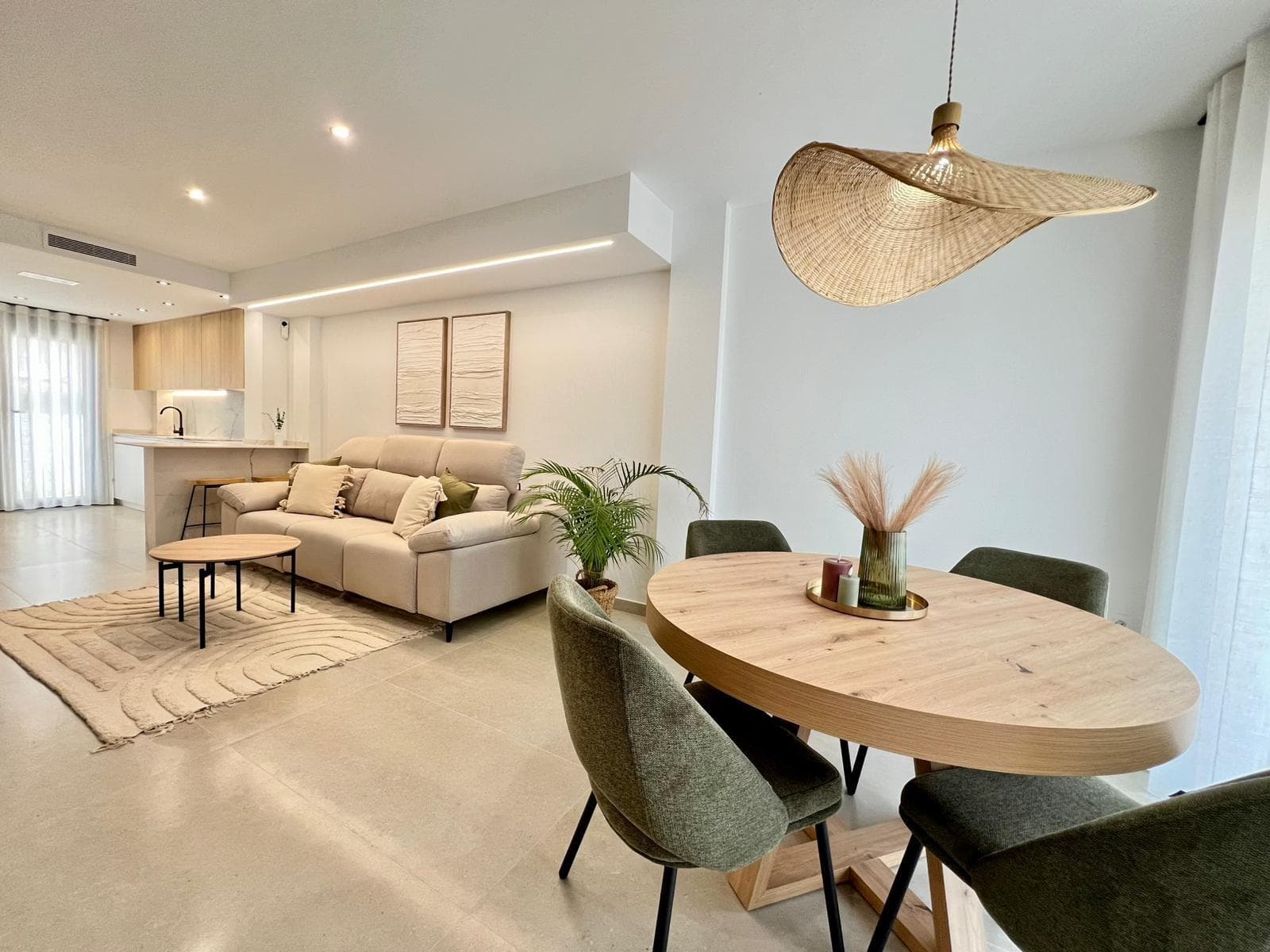 Reihenhausvilla mit 3 Schlafzimmern, Garage und privatem Solarium in Benferri (Alicante) Vorschau 5