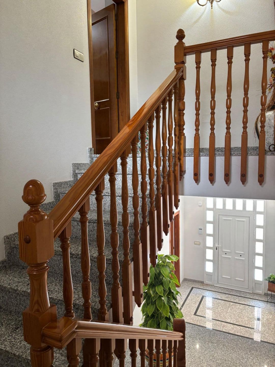 Os presentamos esta vivienda de 400m, ubicada en el encantador municipio de Formentera del Vorschau 3