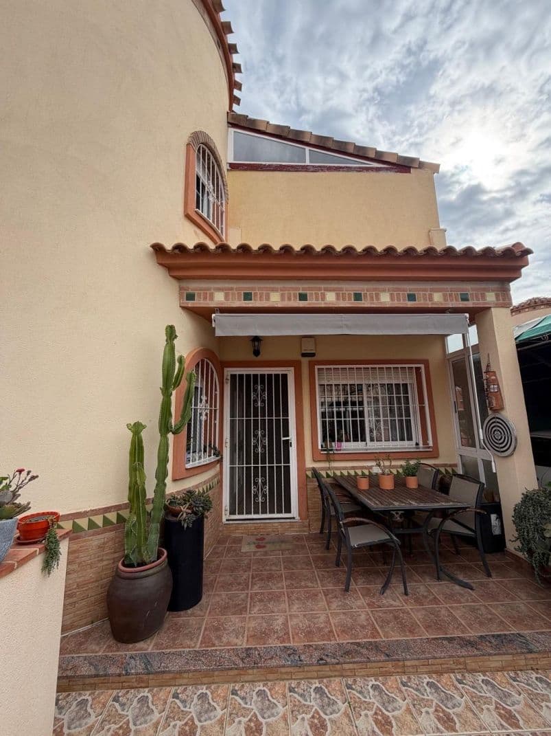 Descubre este encantador chalet independiente situado en la exclusiva zona de Playa Flamen Vorschau 4