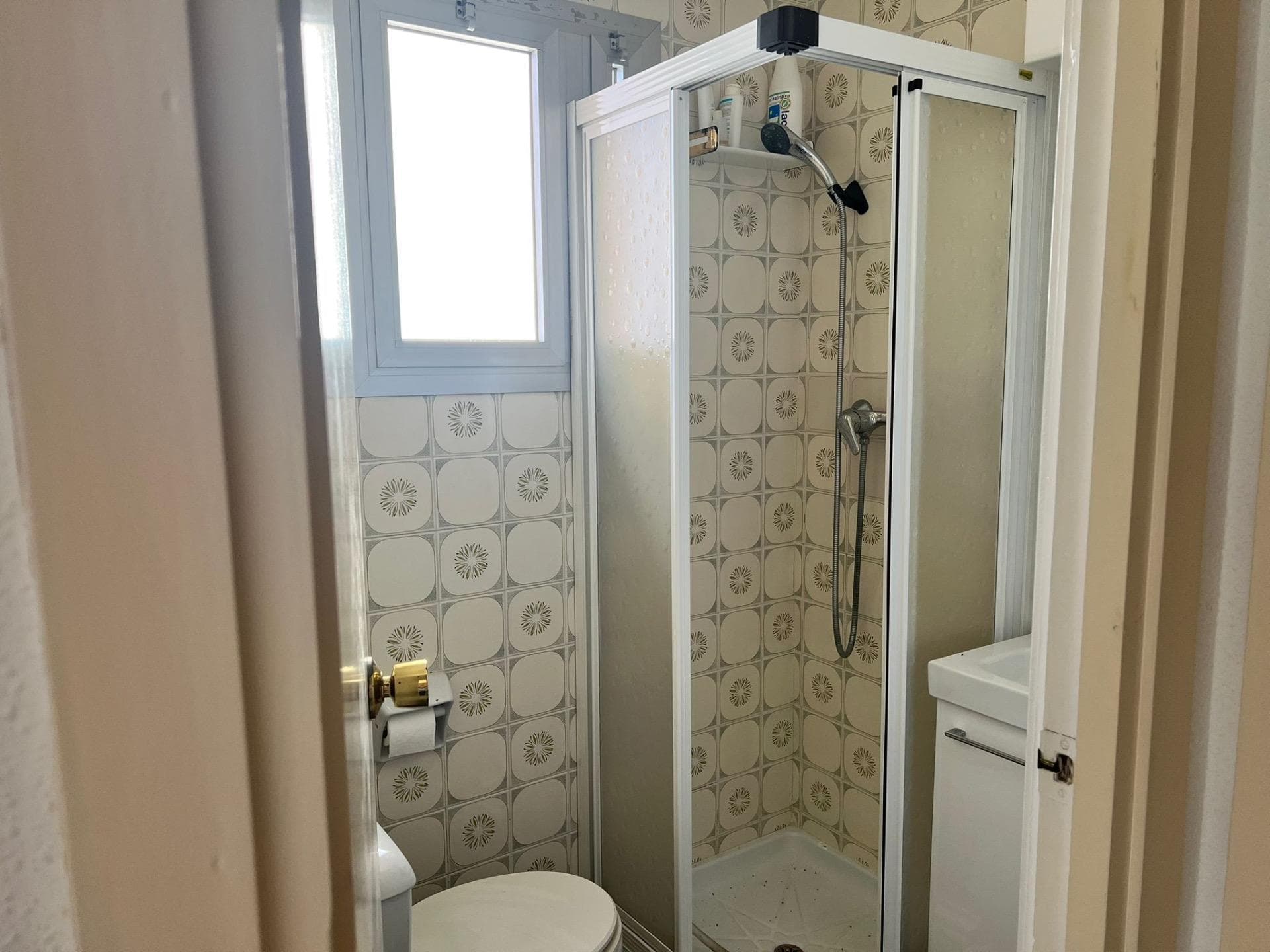 Os presentamos este maravilloso piso ubicado en primera línea de la playa del cura en Torr Vorschau 5