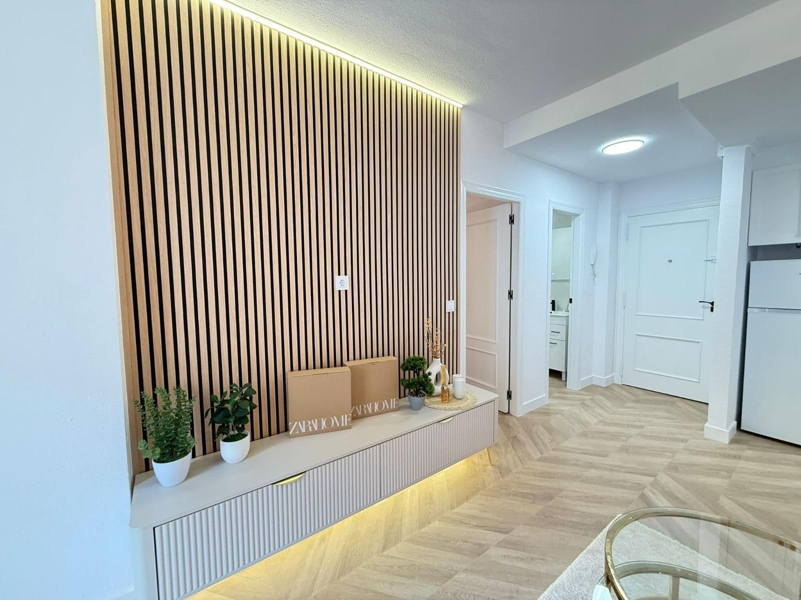 A la venta este apartamento ubicado en Torrevieja muy cerca del bonito parque de las Nacio