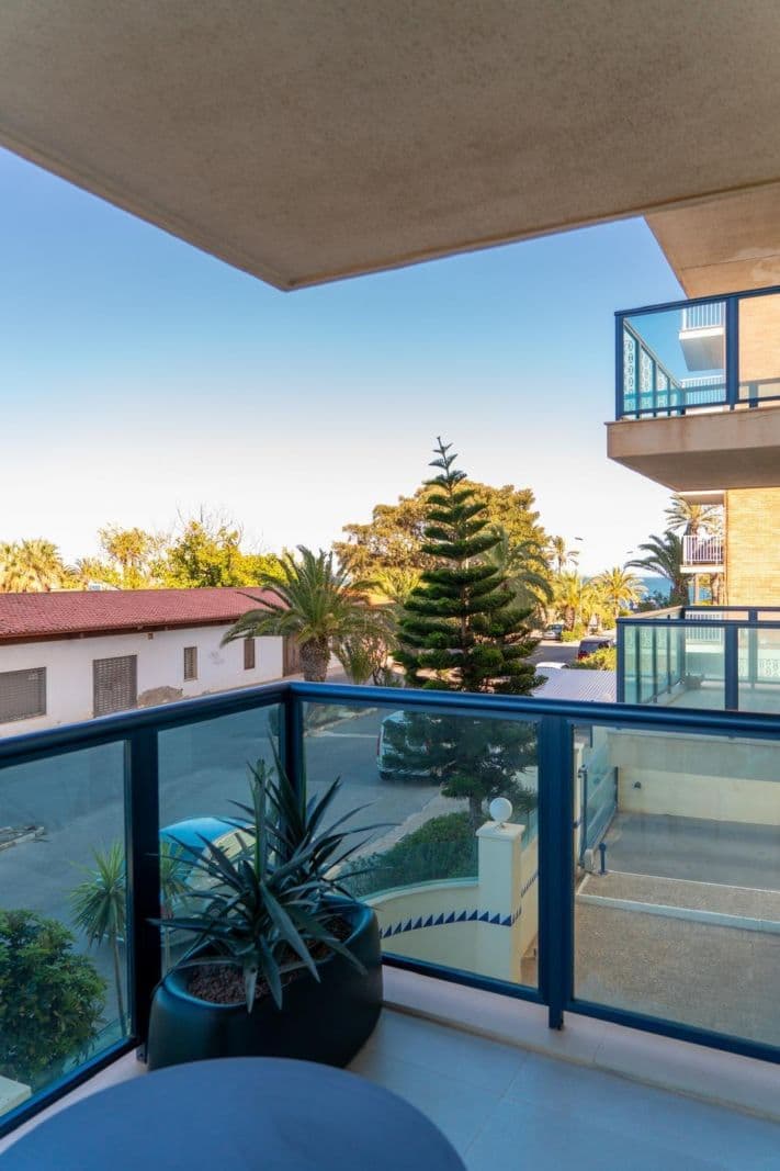 Descubre este espectacular apartamento de dos dormitorios completamente reformado en la co Vorschau 2