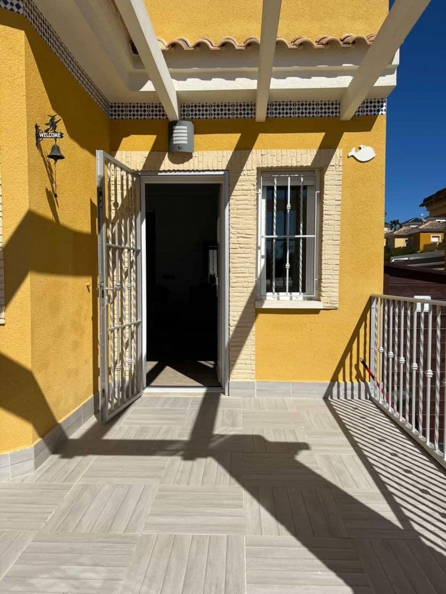 Presentamos esta magnífica villa independiente ubicada en la tranquila zona de Lo Crispín, Vorschau 5