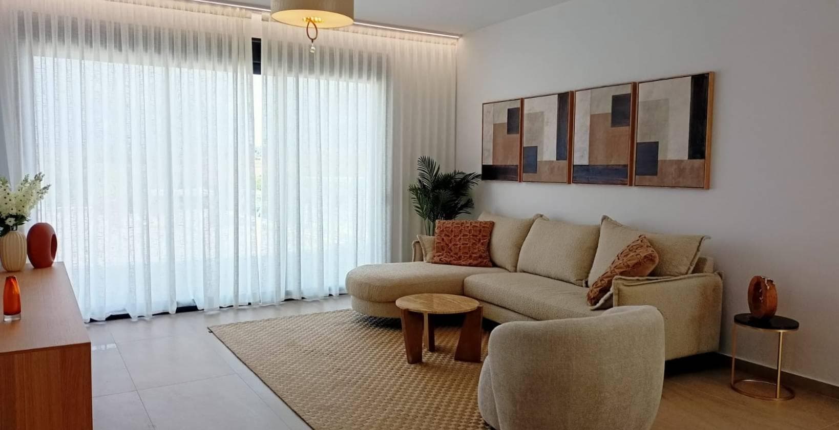 FANTASTISCHE NEU GEBAUTE FREISTEHENDE VILLA IN CAMPOAMOR (ORIHUELA COSTA) Vorschau 5